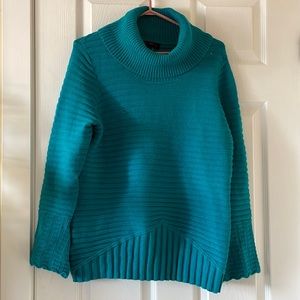 Slightly flawed turquoise tunic sweater cowl